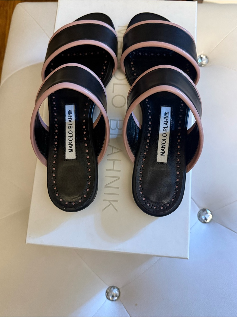 New Manolo Blahnik Leather Mules Black and Pink Slide Sandals